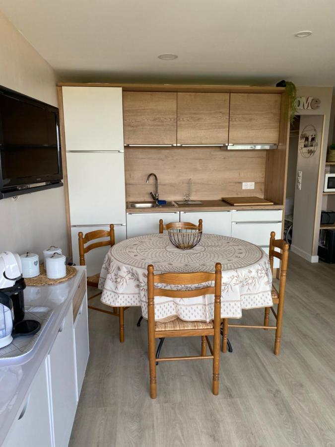 La Maison Du Bonheur Les Eaux Vives 1 Saint-Pierre-la-Mer  Dış mekan fotoğraf